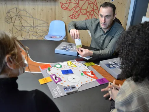 "Terrain de deal": un jeu pour prévenir la délinquance